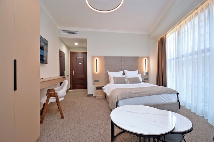 Imagen de la habitación del Hotel BM Avenue. Foto 16