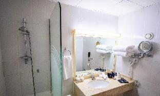 Imagen de la habitación del Hotel BM Beach. Foto 17