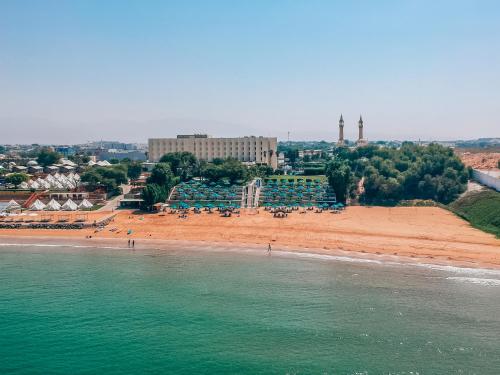 Imagen de la habitación del Hotel BM Beach. Foto 19