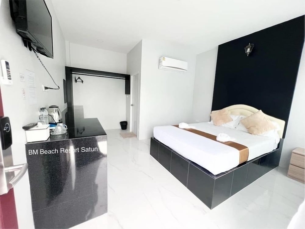 Imagen de la habitación del Hotel BM Beach Resort, Pak Bara. Foto 2