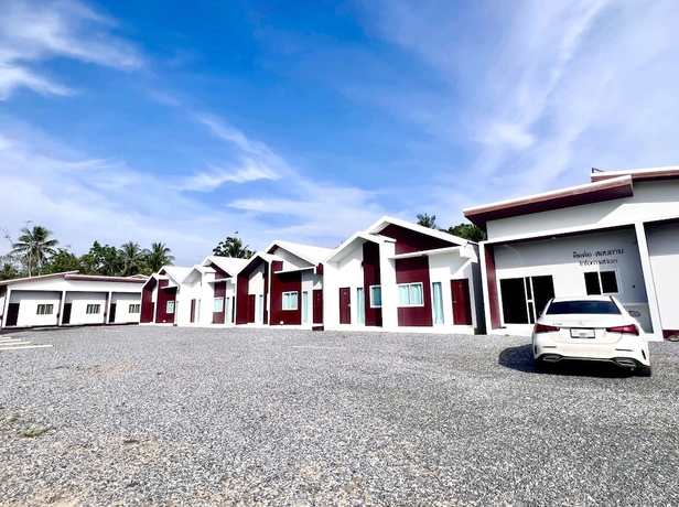 Imagen de los interiores del Hotel BM Beach Resort, Pak Bara. Foto 18