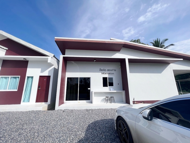 Imagen de los interiores del Hotel BM Beach Resort, Pak Bara. Foto 19