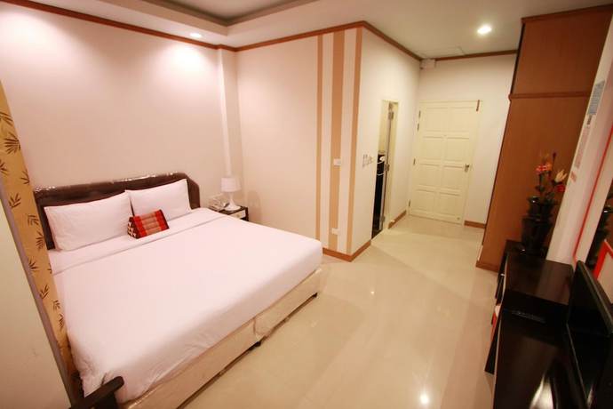 Imagen de la habitación del Hotel BM Grand Hotel. Foto 6