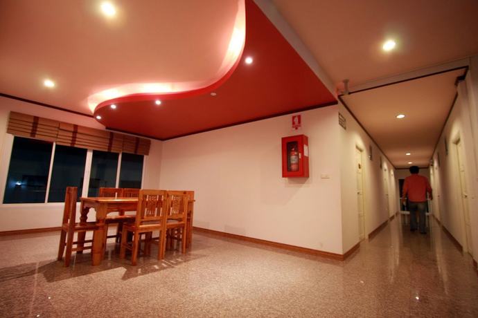 Imagen de los interiores del Hotel BM Grand Hotel. Foto 15