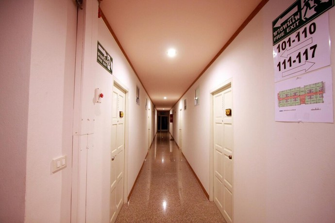 Imagen de los interiores del Hotel BM Grand Hotel. Foto 16