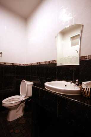 Imagen de la habitación del Hotel BM Grand Hotel. Foto 9