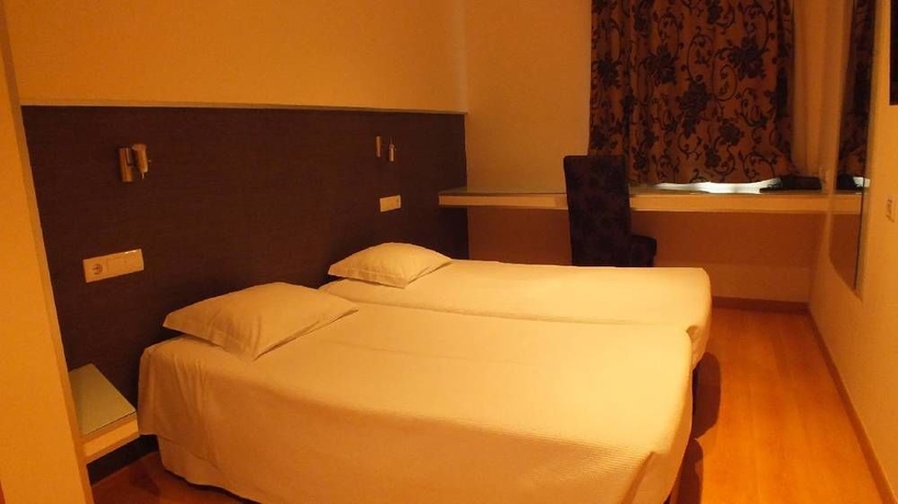 Imagen de la habitación del Hotel BOCAGE. Foto 1