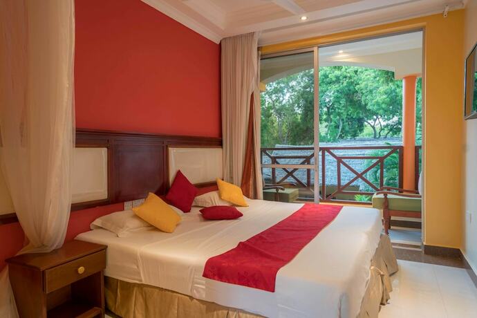 Imagen general del Hotel BOFA Beach Resort. Foto 12