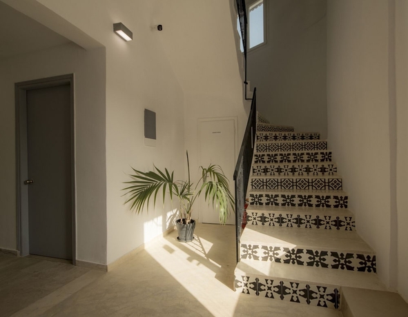 Imagen de los interiores del Hotel BOHOTEL Messonghi - Designer\'s. Foto 15