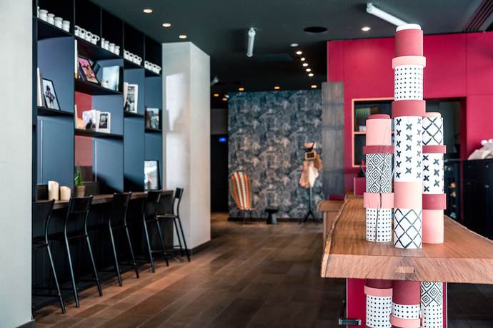 Imagen de los interiores del Hotel BOMA easy living By Stay Collection. Foto 11