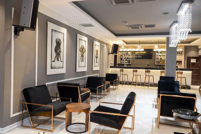 Imagen del bar/restaurante del Hotel BON Tripod Owerri. Foto 3