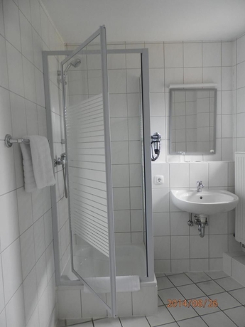 Imagen de la habitación del Hotel BORNHEIMER HOF. Foto 2