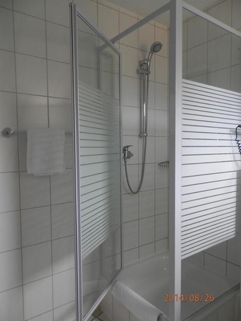 Imagen de la habitación del Hotel BORNHEIMER HOF. Foto 4