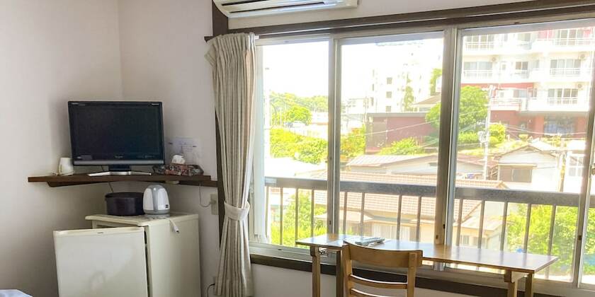 Imagen de la habitación del Hotel BOUKAI. Foto 17