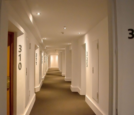 Imagen de los interiores del Hotel BQ Augusta. Foto 16
