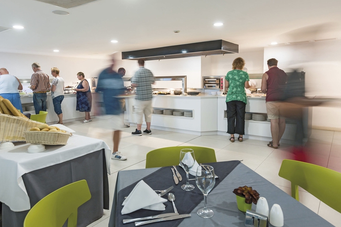 Imagen del bar/restaurante del Hotel BQ Cala Ratjada - Adults Only. Foto 4