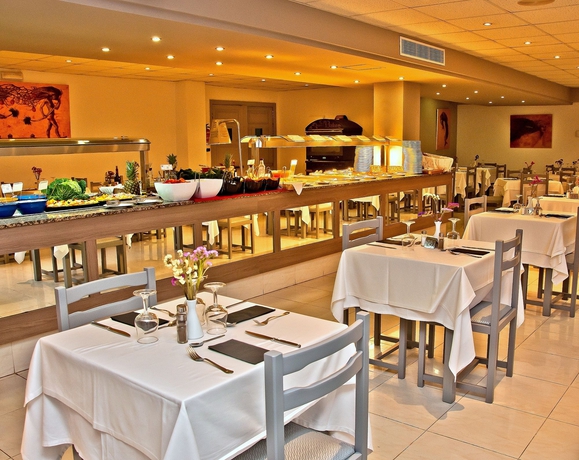 Imagen del bar/restaurante del Hotel BQ Paguera Boutique - Adults Only. Foto 2