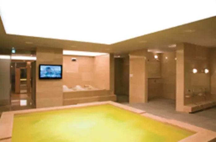 Imagen de la piscina del Hotel BREEV GWANGJU by LOTTE. Foto 19