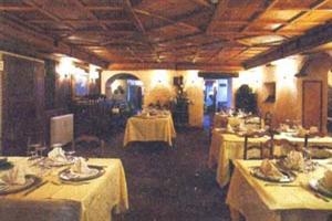 Imagen del bar/restaurante del Hotel BREITHORN. Foto 2