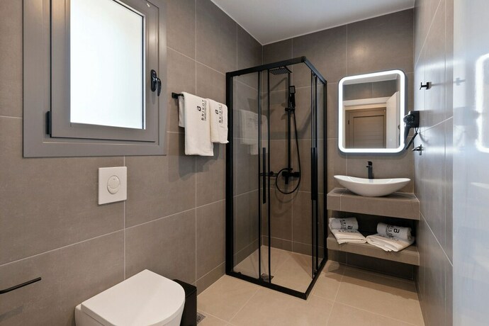 Imagen general del Hotel BRISOT Galatas Poros. Foto 10