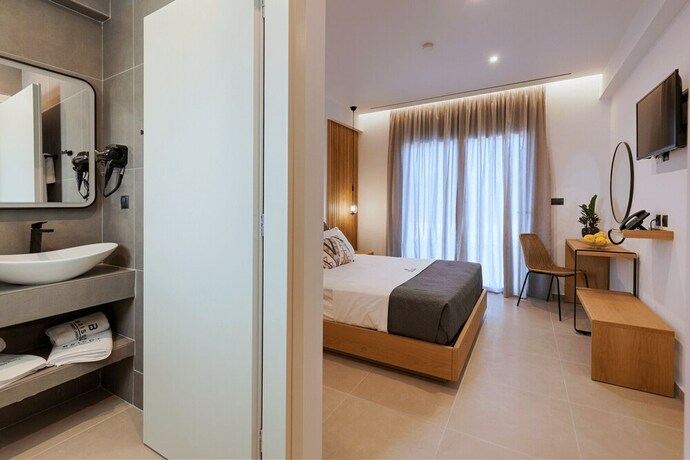 Imagen general del Hotel BRISOT Galatas Poros. Foto 11