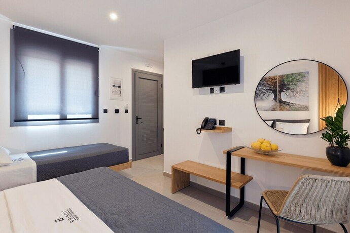 Imagen de la habitación del Hotel BRISOT Galatas Poros. Foto 20