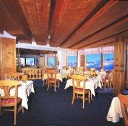 Imagen del bar/restaurante del Hotel BRISTOL, VILLARS SUR OLLON. Foto 2