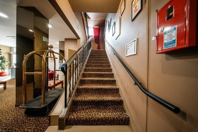 Imagen de los interiores del Hotel BRIT HOTEL PRIVILEGE LISIEUX &ndash; La Villa des Arts. Foto 15