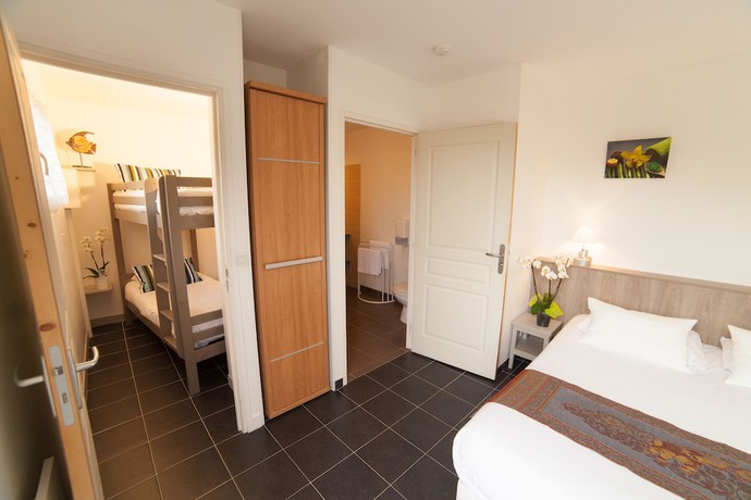 Imagen de la habitación del Hotel BRIT Lannion Perros. Foto 9