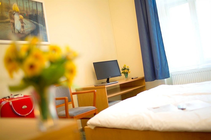 Imagen de la habitación del Hotel BRIXEN. Foto 8