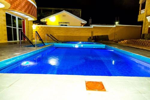 Imagen general del Hotel BROADWAY APARTMENTs LTD. Foto 6