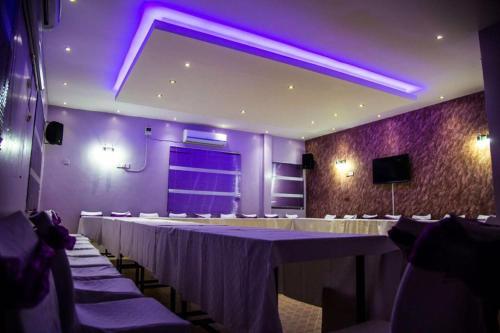 Imagen general del Hotel BROADWAY APARTMENTs LTD. Foto 12