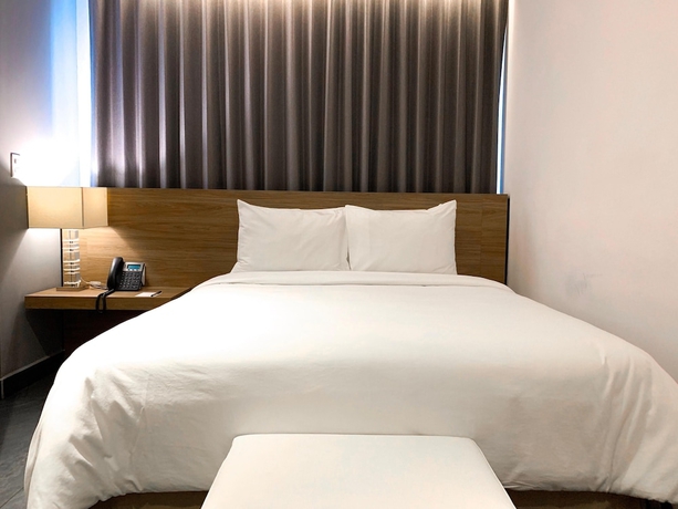 Imagen de la habitación del Hotel B\'S Suites. Foto 3