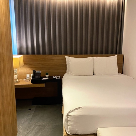 Imagen de la habitación del Hotel B\'S Suites. Foto 11