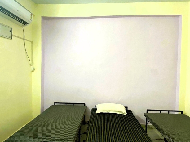 Imagen de la habitación del Hotel BSSN Guest House. Foto 13