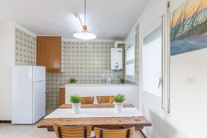 Imagen de la habitación del Hotel BT Apartments in Llanca. Foto 4
