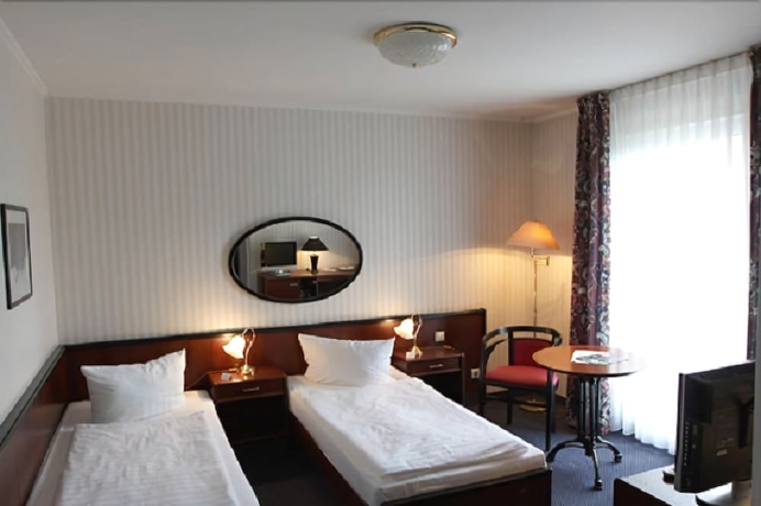 Imagen de la habitación del Hotel BUCHHOLZ. Foto 10