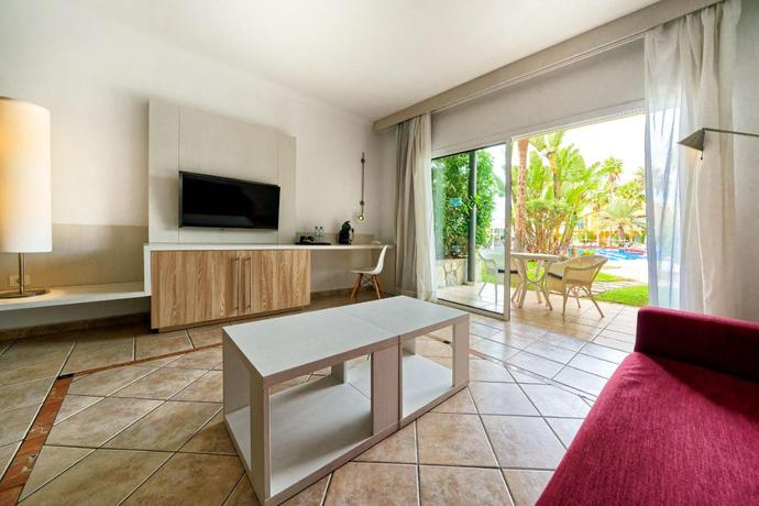 Imagen de la habitación del Hotel BULL Vital Suites & Spa Boutique. Foto 3