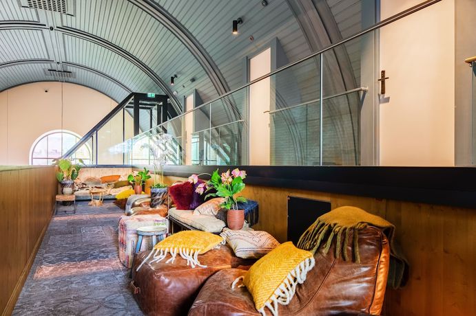 Imagen del bar/restaurante del Hotel BUNK Utrecht. Foto 2