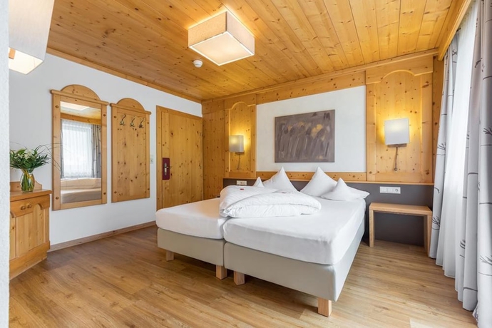 Imagen de la habitación del Hotel BURGSTALL. Foto 5