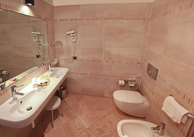Imagen de la habitación del Hotel BV Airone Resort. Foto 11