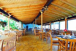 Imagen del bar/restaurante del Hotel BW CARIB BEACH RESORT. Foto 2
