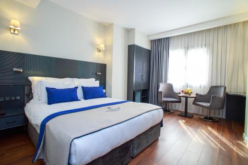 Imagen de la habitación del Hotel BW Izmir. Foto 14