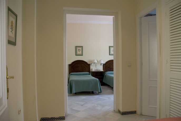 Imagen de la habitación del Hotel BYPILLOW Abril. Foto 10