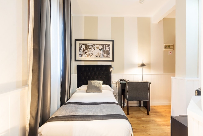 Imagen de la habitación del Hotel BYPILLOW California. Foto 9