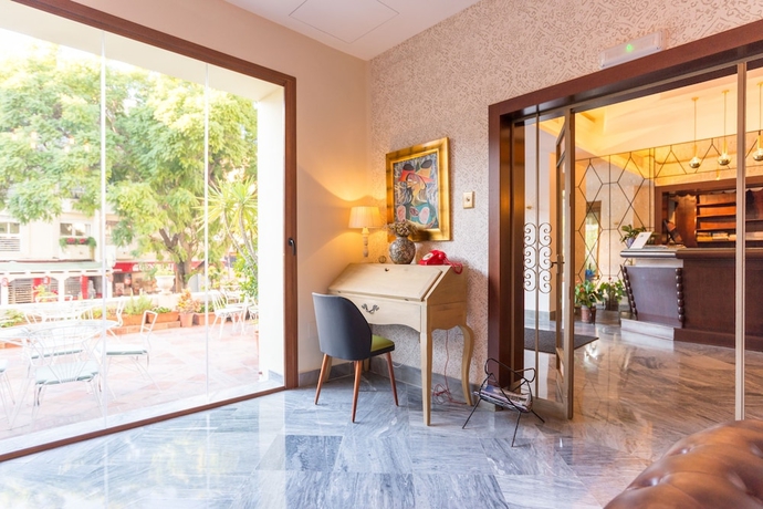 Imagen de los interiores del Hotel BYPILLOW California. Foto 17