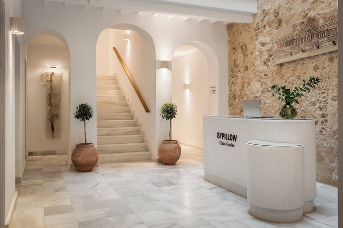Imagen general del Hotel BYPILLOW Casa Gades. Foto 1