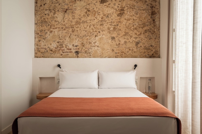 Imagen de la habitación del Hotel BYPILLOW Casa Gades. Foto 12