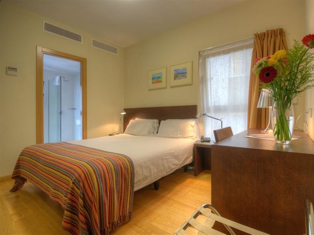 Imagen general del Hotel BYPILLOW Tiento. Foto 3