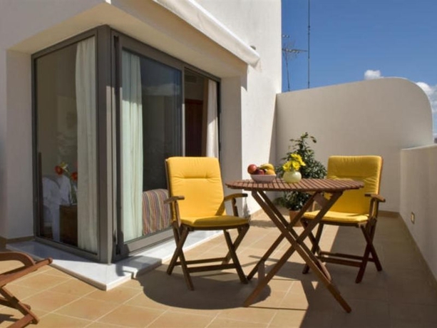 Imagen general del Hotel BYPILLOW Tiento. Foto 8